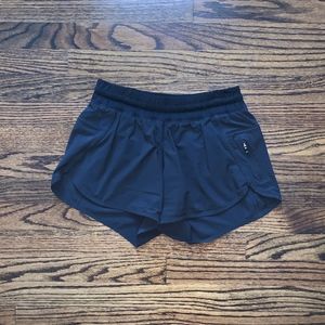 Lululemon Athletica Tracker Short V 4" Black